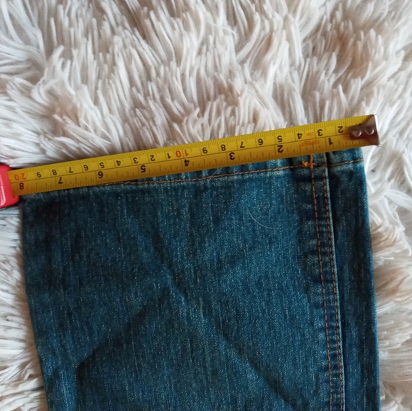 Drama Jean with Sequin back pockets - Picture 15 of 16